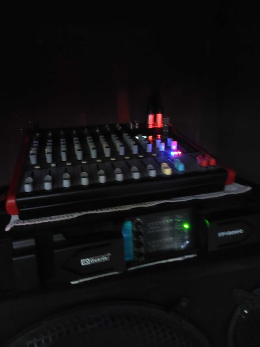 Озвучаване 2х18 и 2х15 инча cerwin vega Стъпало 10k