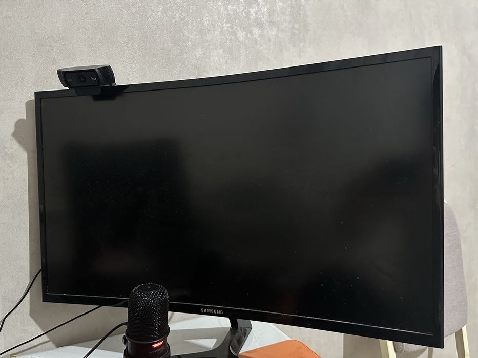Монитор Samsung 27