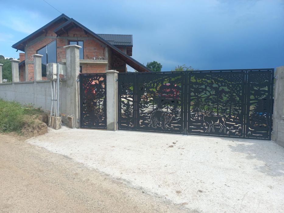 Porti garduri metalice