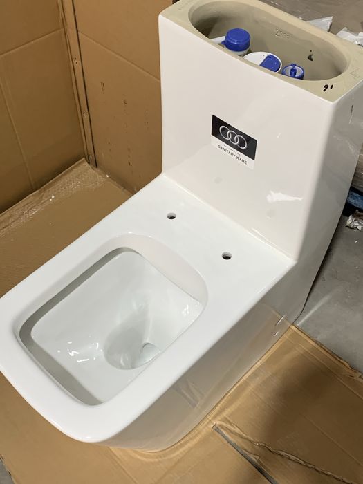 Унитаз с трещиной