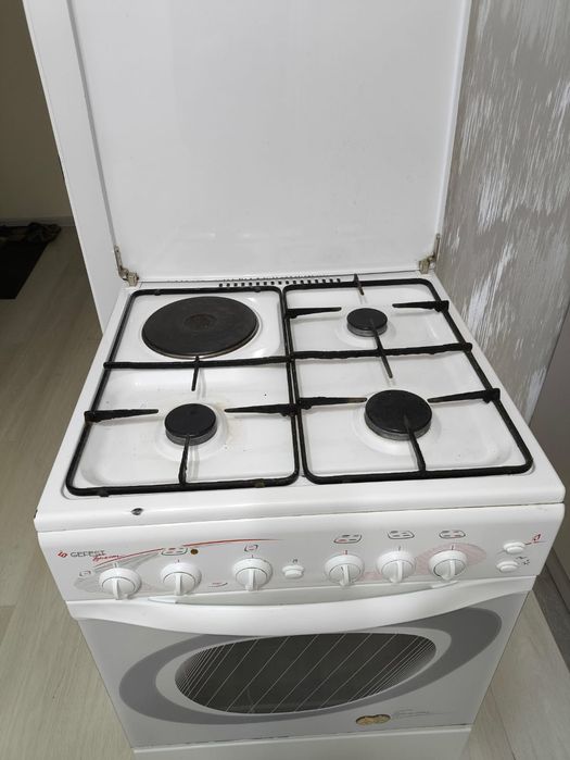 Продам газовую плиту, б/у