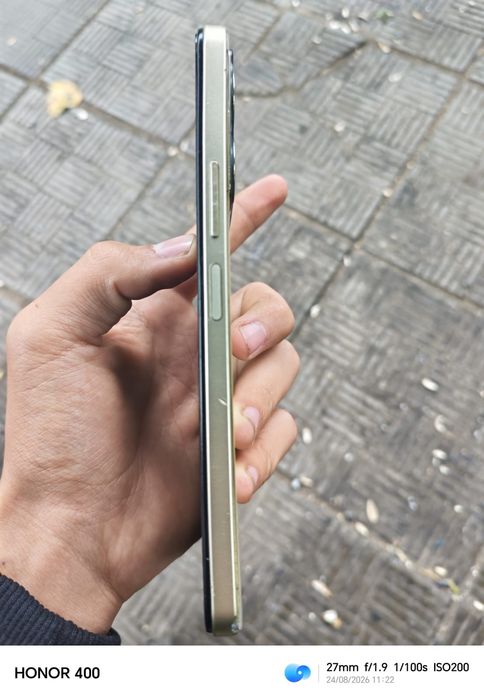 Продам отличный телефон vivo y35