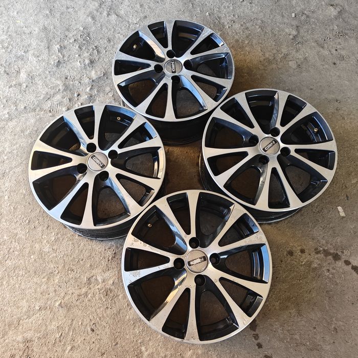 R15 PCD 4*100 Комплект легкосплавных дисков