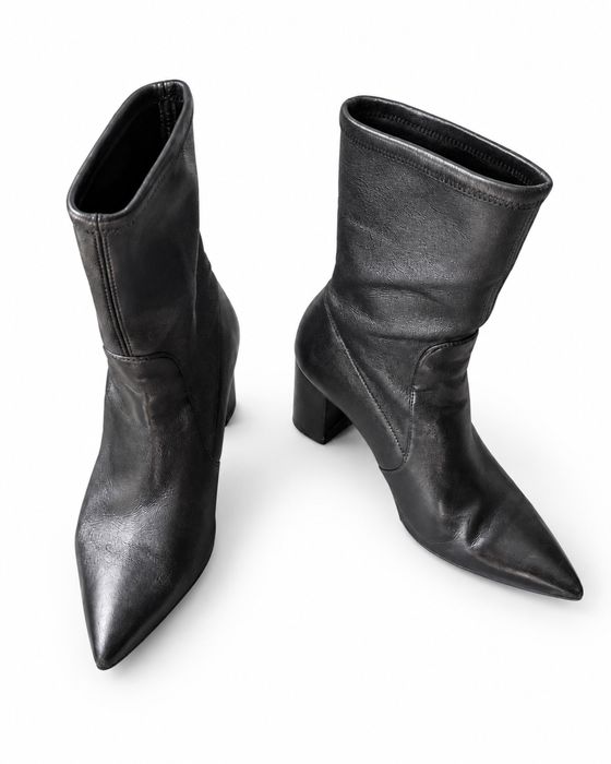 Stuart Weitzman черни кожени боти с ток, размер 37