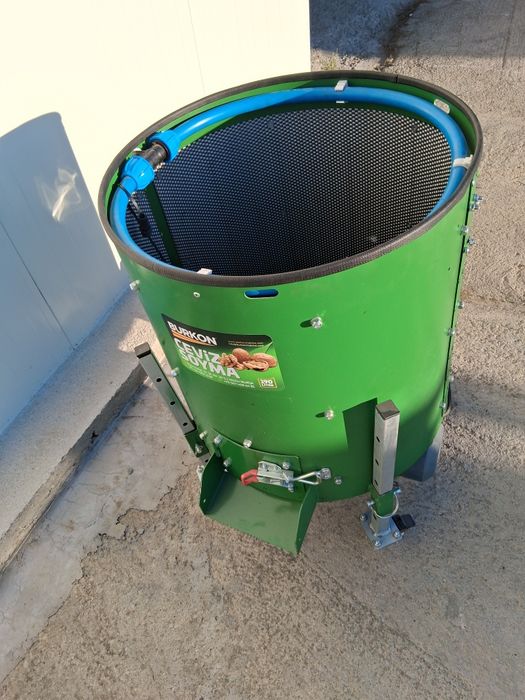 Машина за белене на орехи