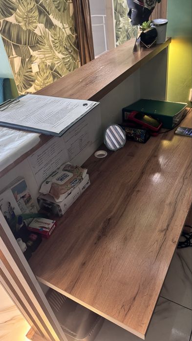 Стойка для ресепшена