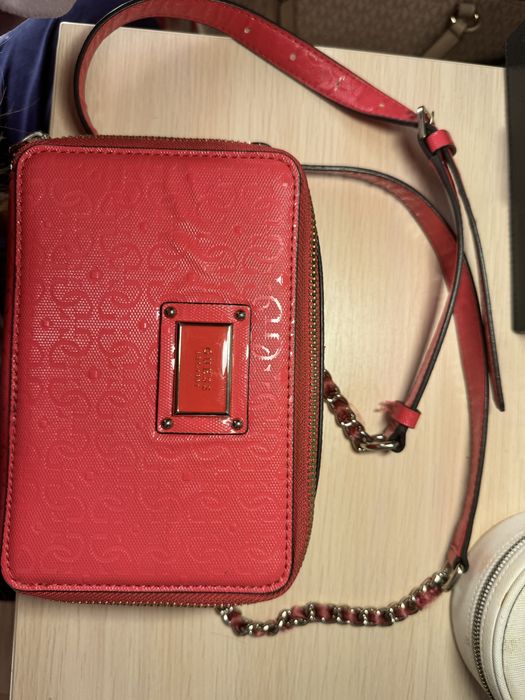 Чанта Guess цикламена