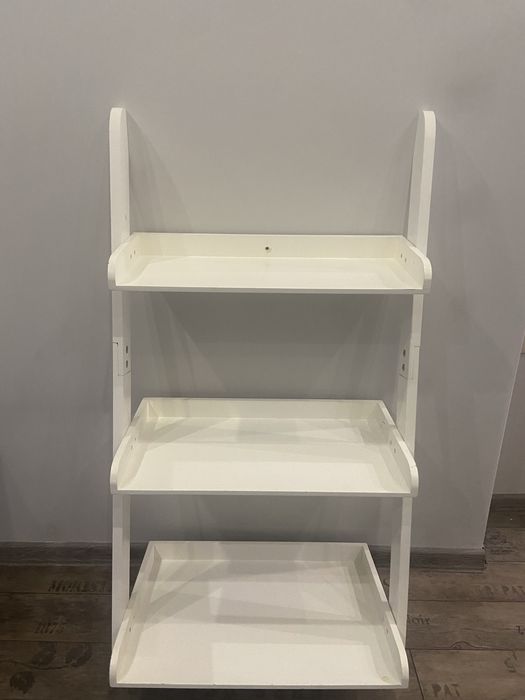 Етажерка, рафт