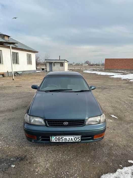 Продам машину toyota