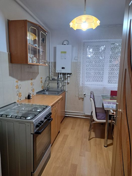 Apartament cu 2 camere de inchiriat