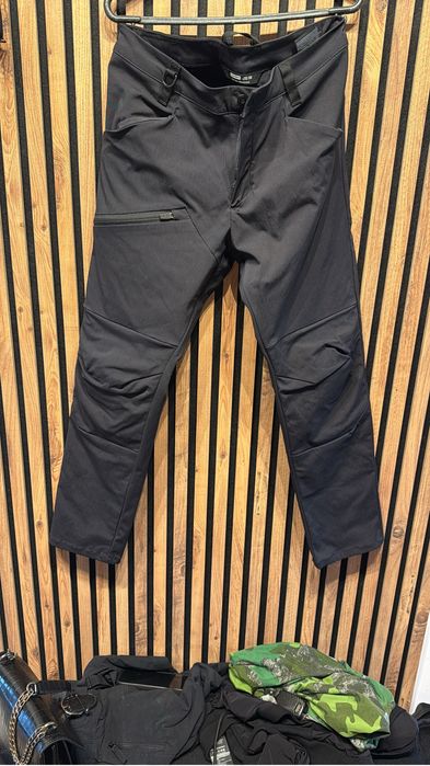 Geaca, pantaloni, casca moto- spidi shark scorpion,