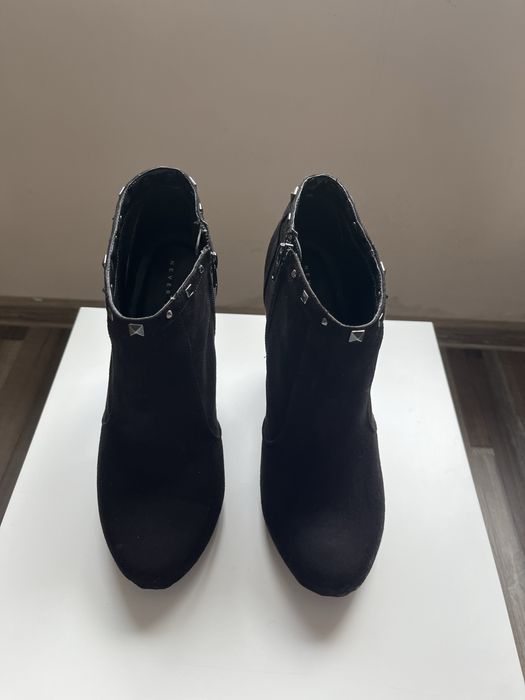 Дамски боти от еко велур