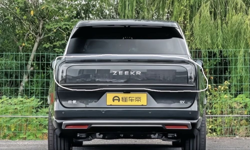 Задний фонарь Zeekr 9X