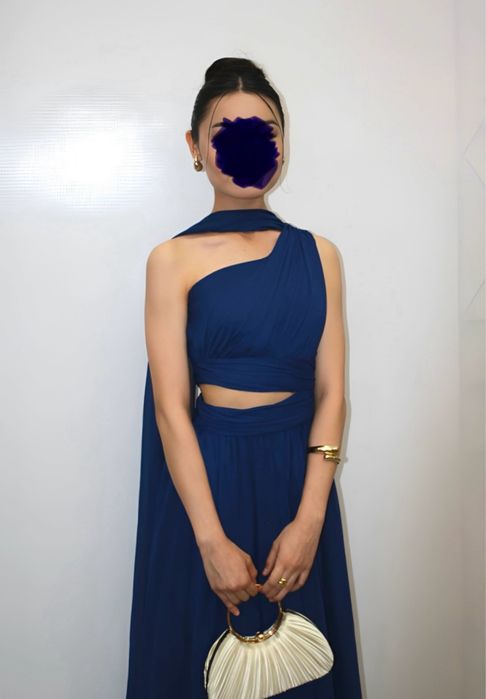 Тёмно-синее вечернее платье
