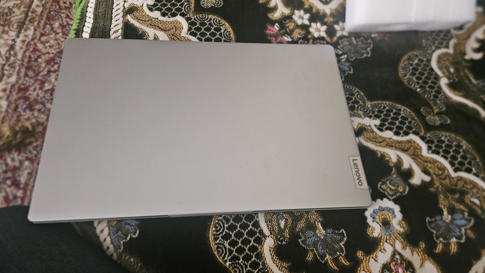 Laptop Lenovo ideala slim3