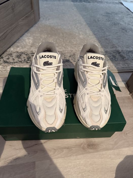 кроссовки Lacoste