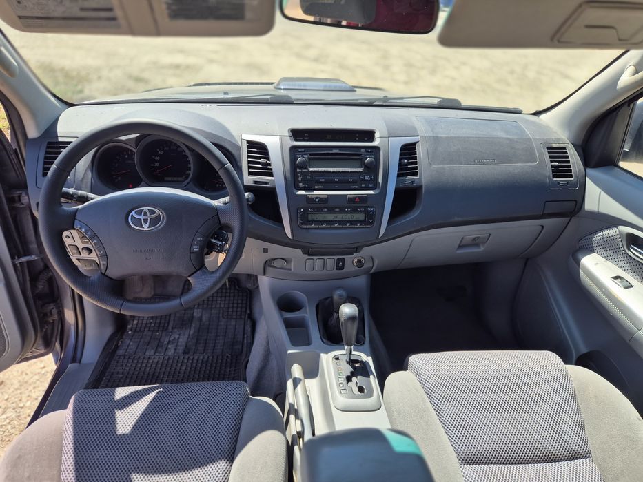 Toyota Hilux / 3.0 diesel / 2009 / cutie automata
