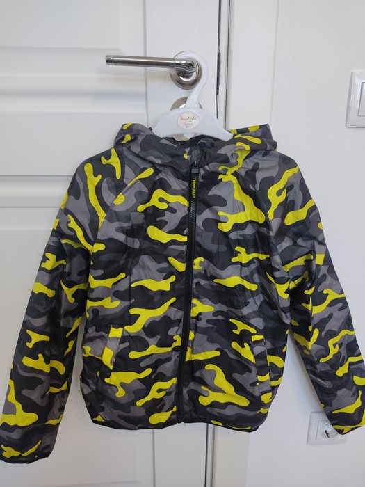 Срочно продам новую ветровкудля мальчика