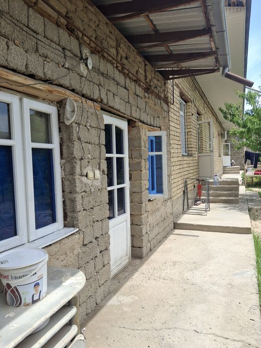 Oltin tepa mebelnida ,7.8 sotix hovli