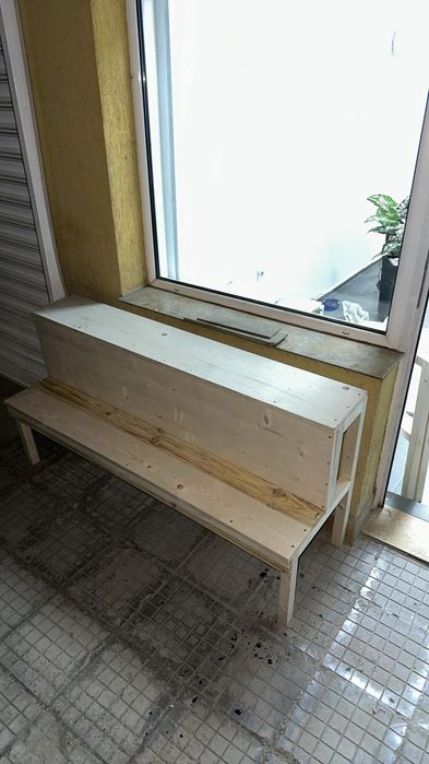 Дървени пейки/цветарници