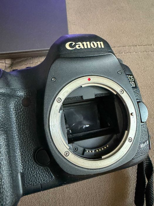 Canon 5D Mark III 22 мегапиксела фулфрейм, отлично работещ