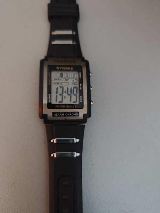 Часовник електронен