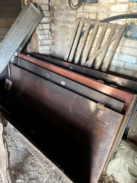 Продам металлический двери