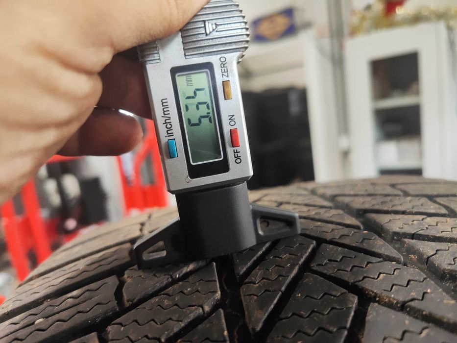 4бр. зимни гуми 235/55/19-255/50/19 Brodgestone спорт пакет