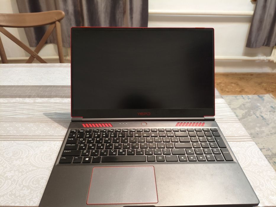 Ноутбук YEPO Gaming