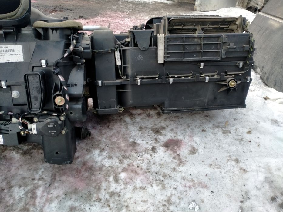 Корпус печки на Мерседес w220