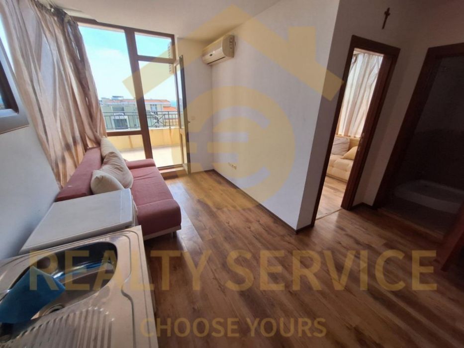 Продава се Двустаен апартамент в к.к. Слънчев бряг - 63 кв.м за 842 €/кв.м - Снимка #2