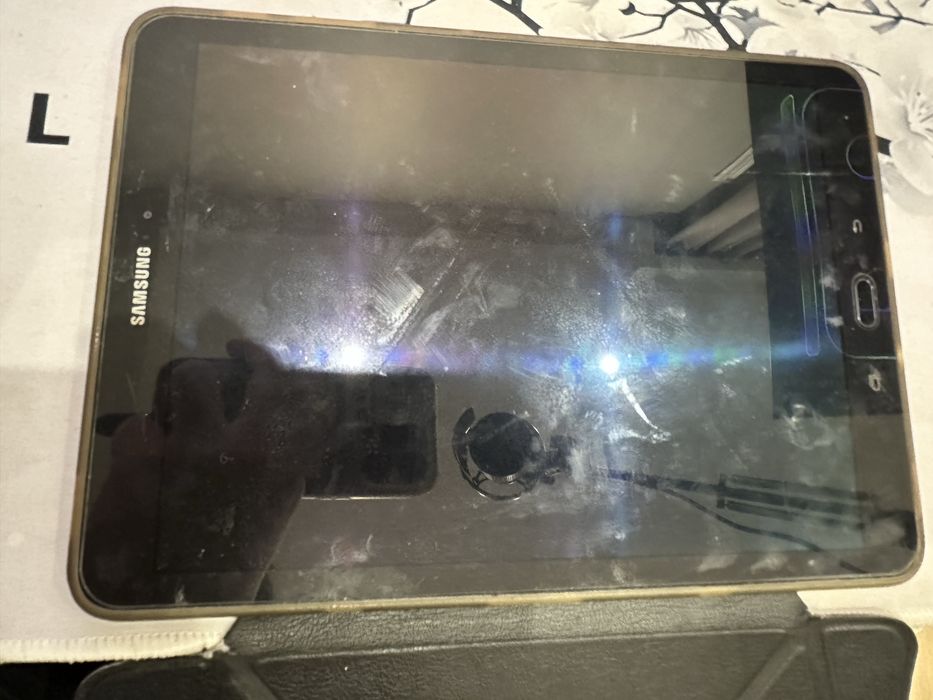 Планшет Samsung Tab S3