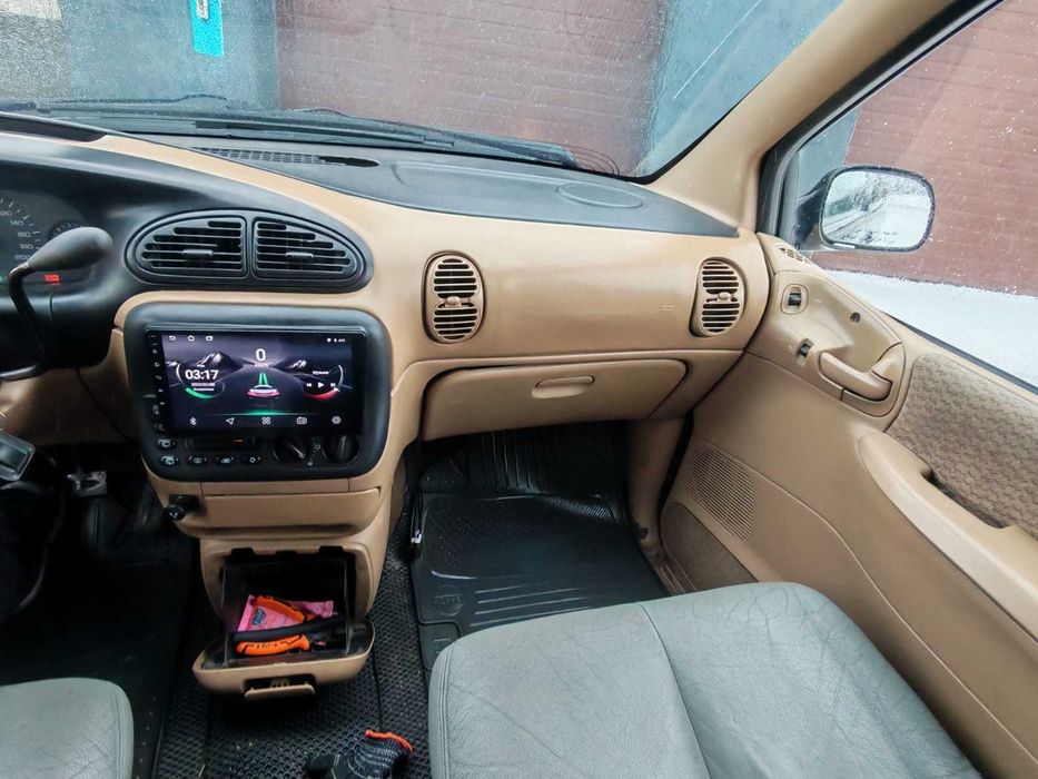 Chrysler Voyager 3