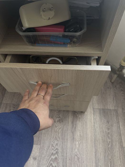 Продам письменный стол