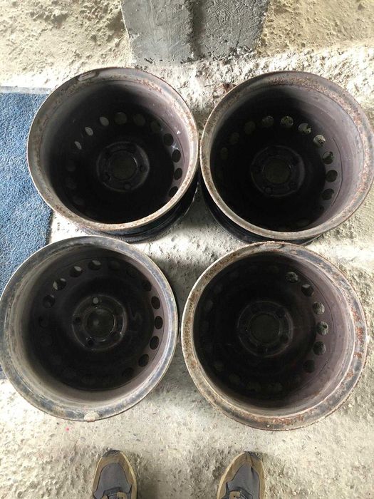 Vand jante tabla ( 5 prezoane) pe R 15