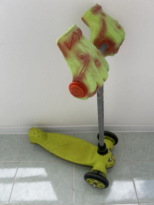 Самокат Razor monster kix