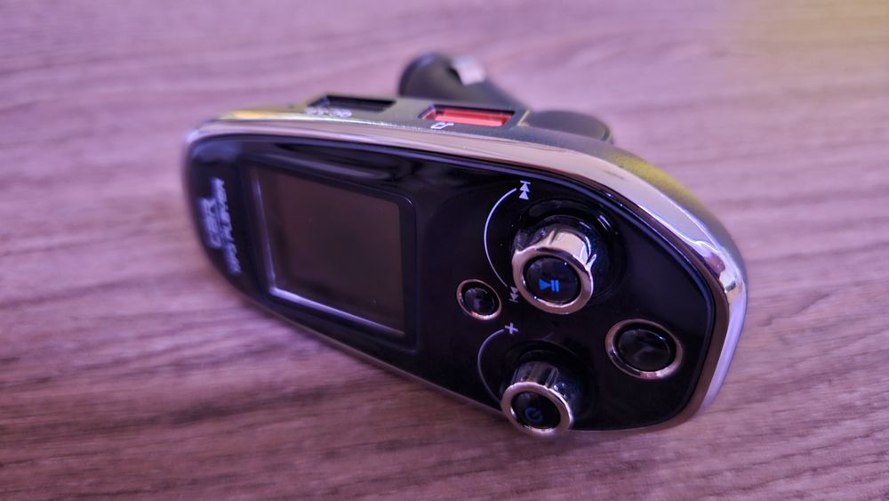 Стерео Bluetooth трансмитер с mp3 player и DSP еквалайзер