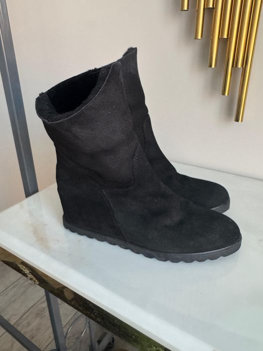 Продам обувь всё за 45000 тг