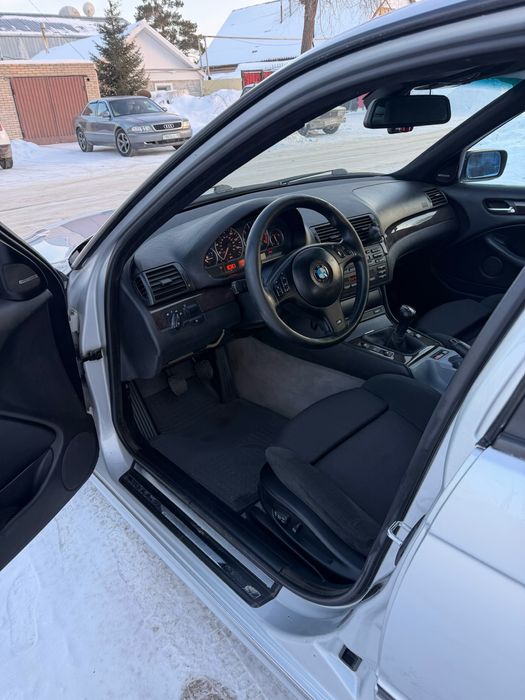 Продам BMW E46 рест