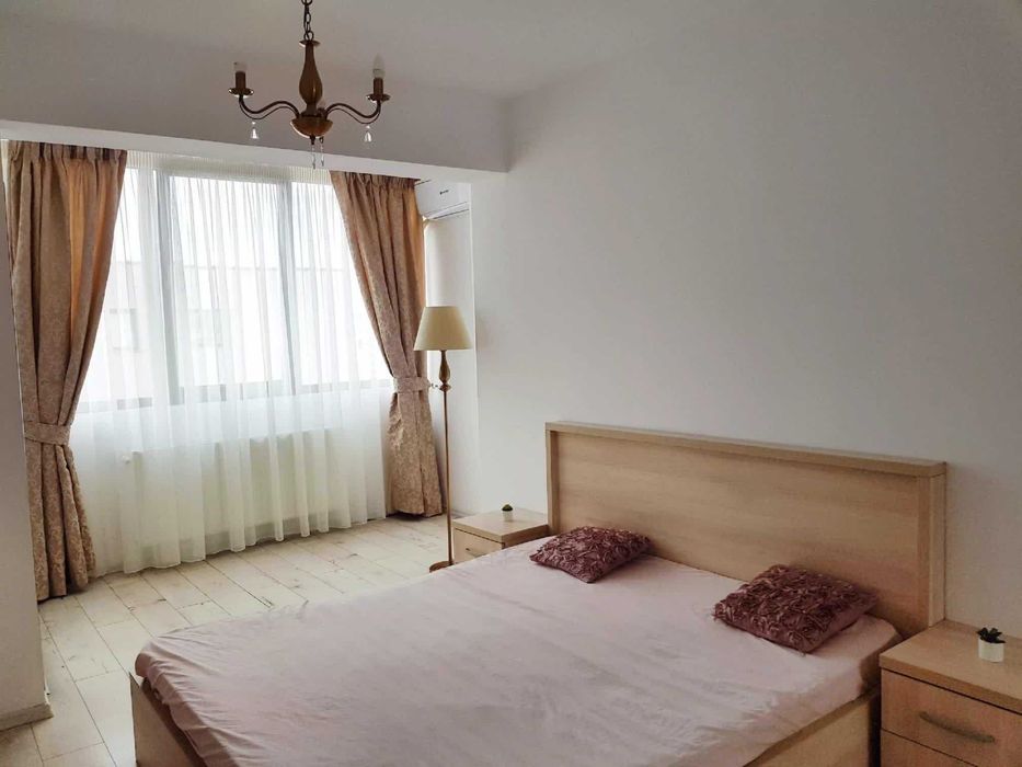 Inchiriez apartament
