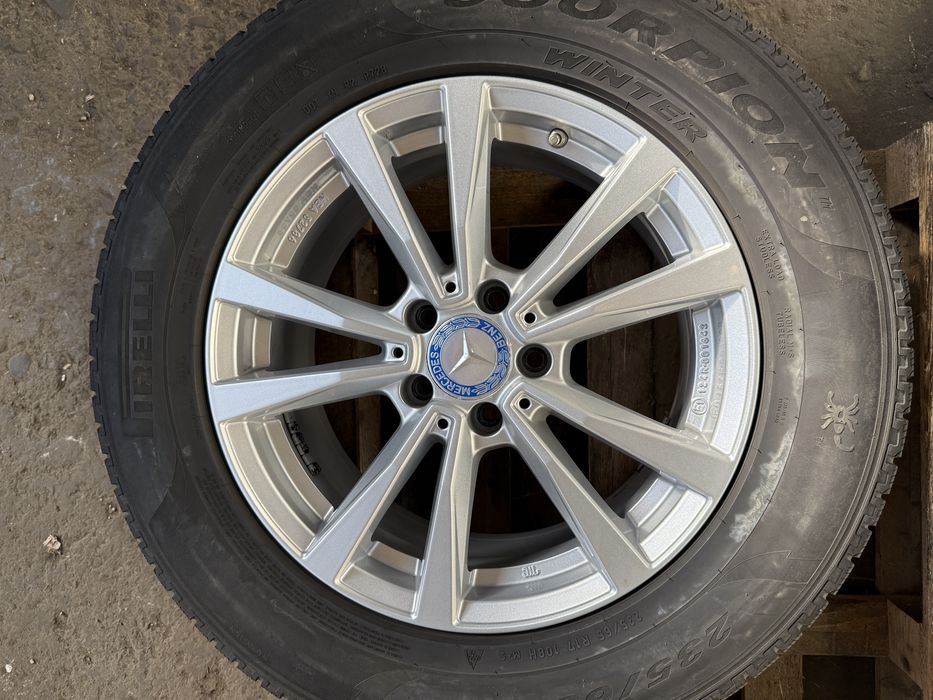 Jante aluminiu pt. Mercedes GLC ML Audi Q5 cu anvelope iarna 235/65 17