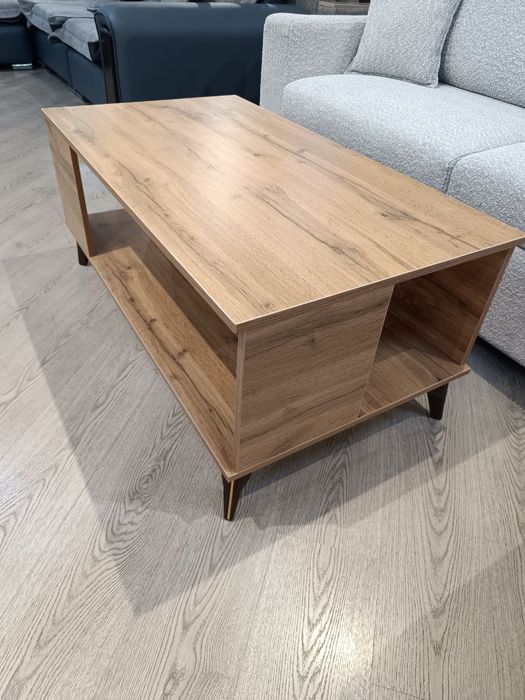 Журнальный столик