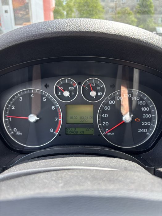 DE VANZARE ford focus c max 2004