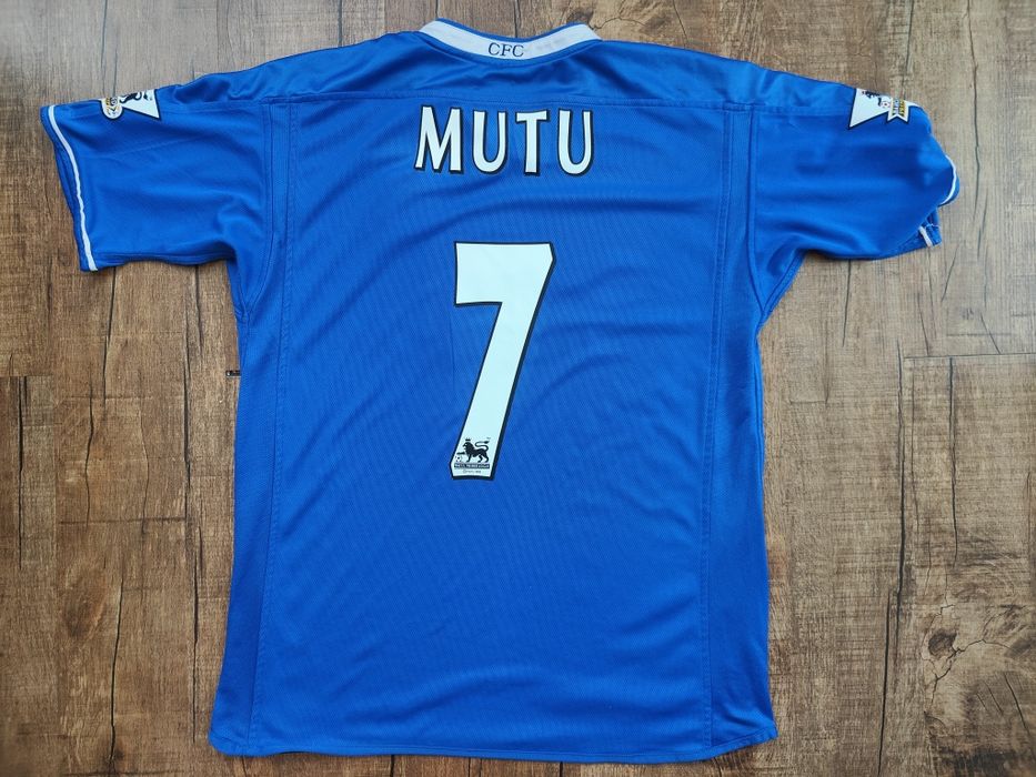 Tricouri de fotbal adulți