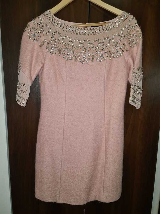 платья красивые  продам