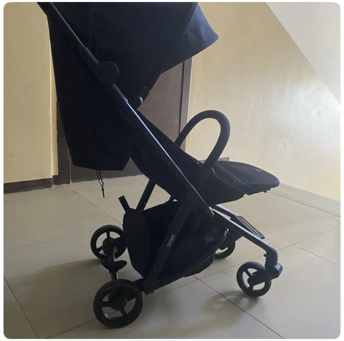 Продам коляску Anex air-z