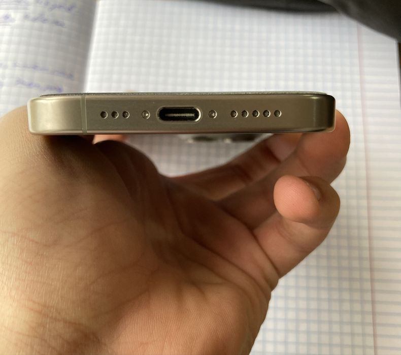 iPhone 15 pro 256gb sim+eSim