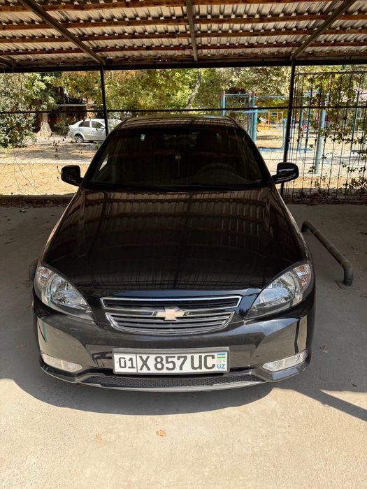 Джентра Автомобиль