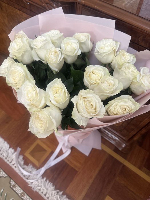 Цветы купил сегодня