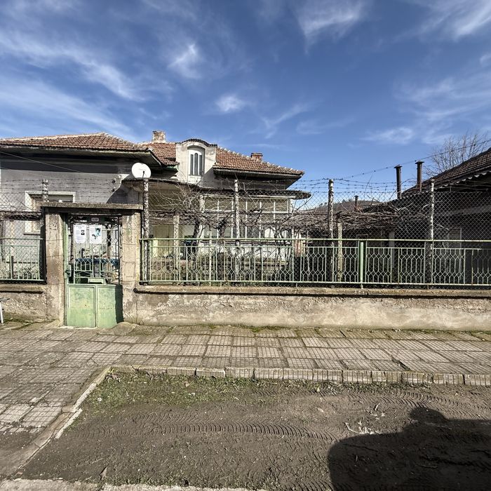 Продава се Къща в с. Търнене, Област Плевен - 130 кв.м за 141 €/кв.м - Снимка #1